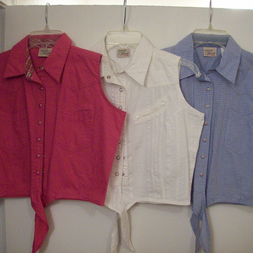 Women's Wrangler Petite Tie Waist Sleeveless Shirt